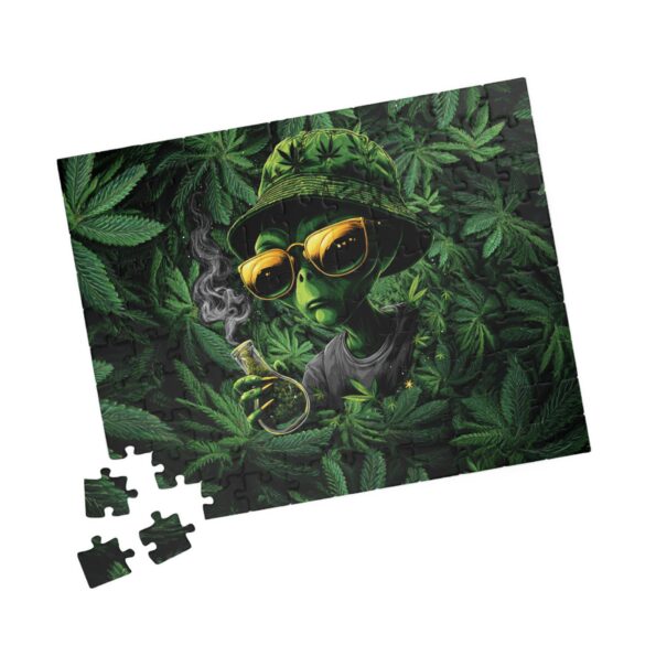 Stoner Alien Jigsaw Puzzle (110-1014 Pieces)